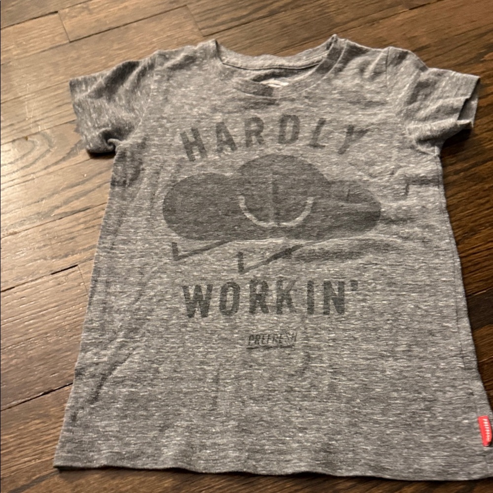PREFRESH Gray Short Sleeve Tee with 'Hardly Workin'' Graphic